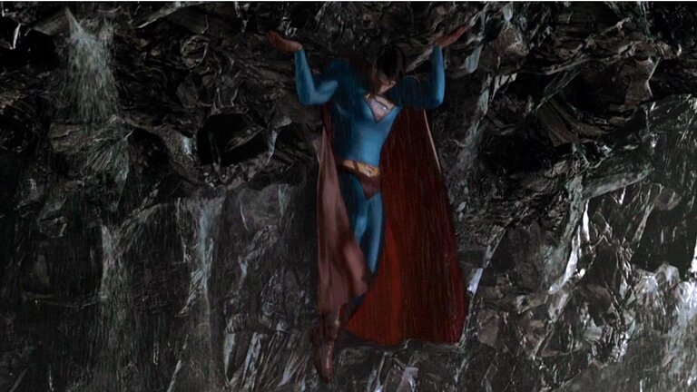Chris Hemsworth pode quebrar recorde do Superman de Christopher Reeve se  Thor 5 acontecer